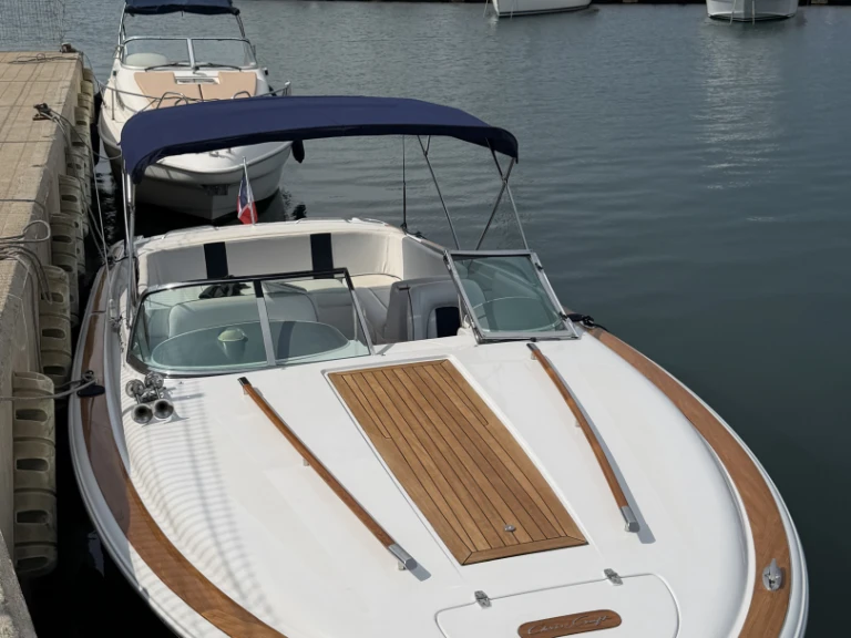 Wynajmij Motorówka z lub bez skippera Chris Craft w Saint-Raphael