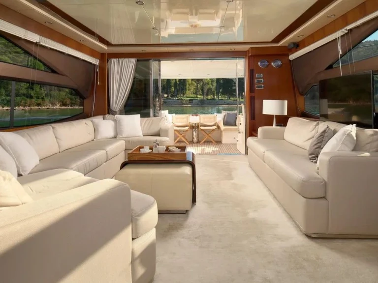 Wynajem łodzi Princess Princess 72 w Podstrana na SamBoat 