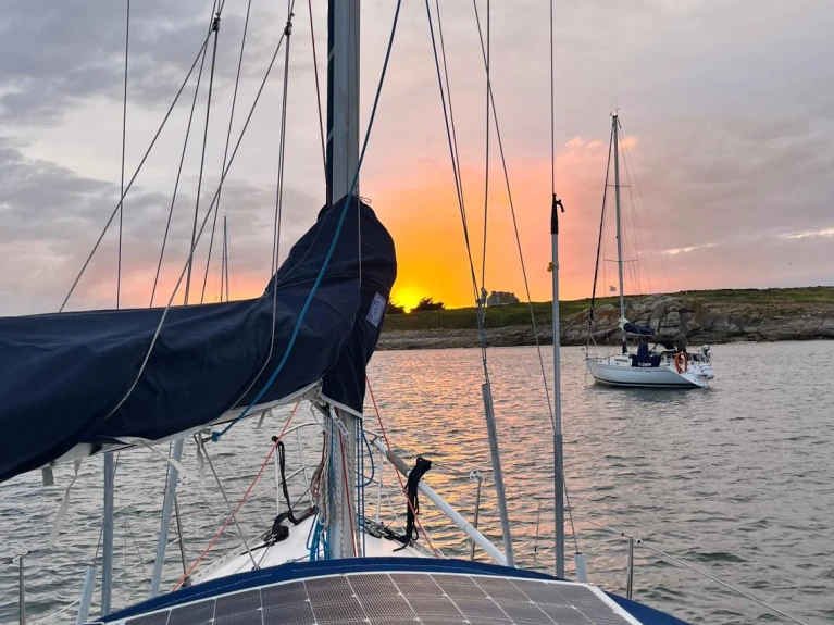 Wynajem Żaglowiec w Le Havre - Kirie Feeling 920 GT