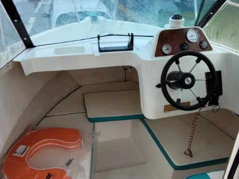Wynajem w Pléneuf-Val-André- Quicksilver Quicksilver 560 Timonier na SamBoat