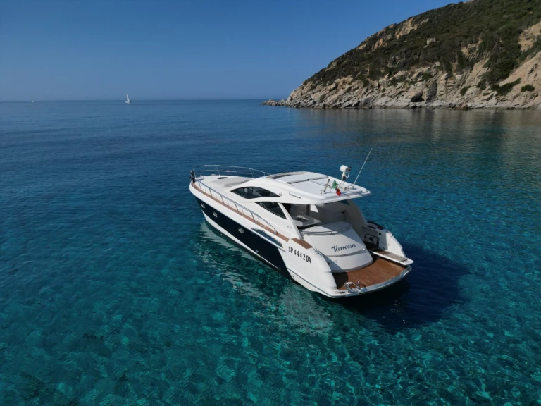 Wynajem łodzi Giorgi Ht46 w Villasimius na SamBoat 