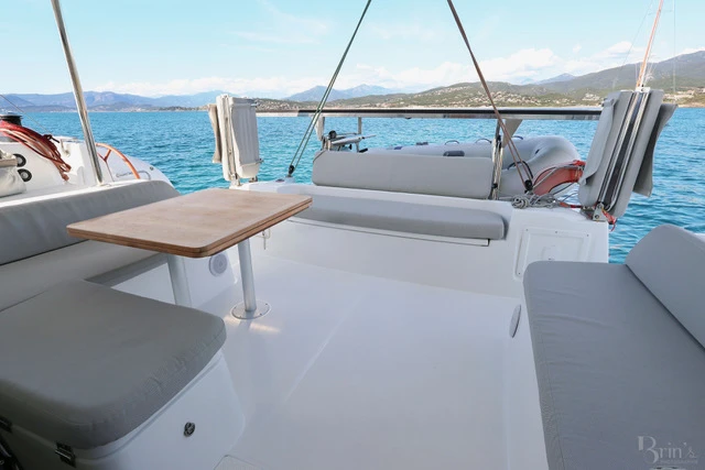 Wynajmij Katamaran z lub bez skippera Excess w Ajaccio