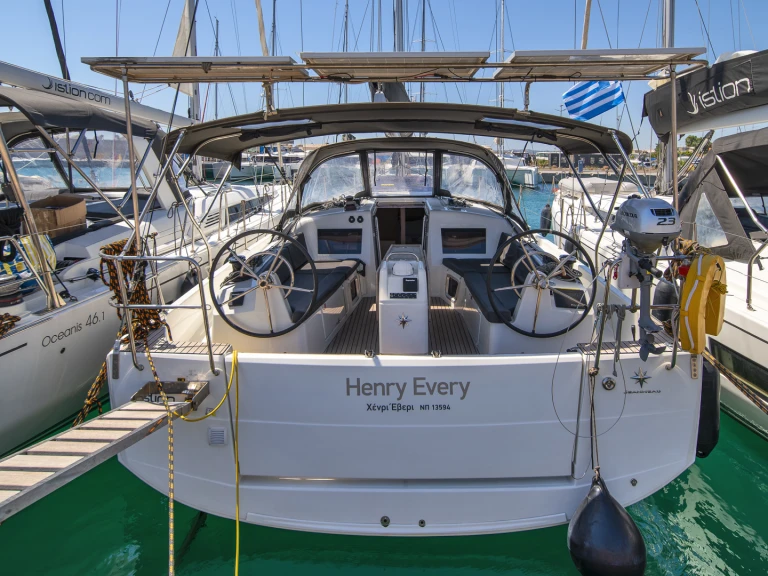 Wynajem Żaglowiec w Rhodes (City) - Jeanneau Sun Odyssey 410