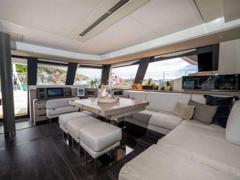 Wynajmij Fountaine Pajot LYRA w Karaiby