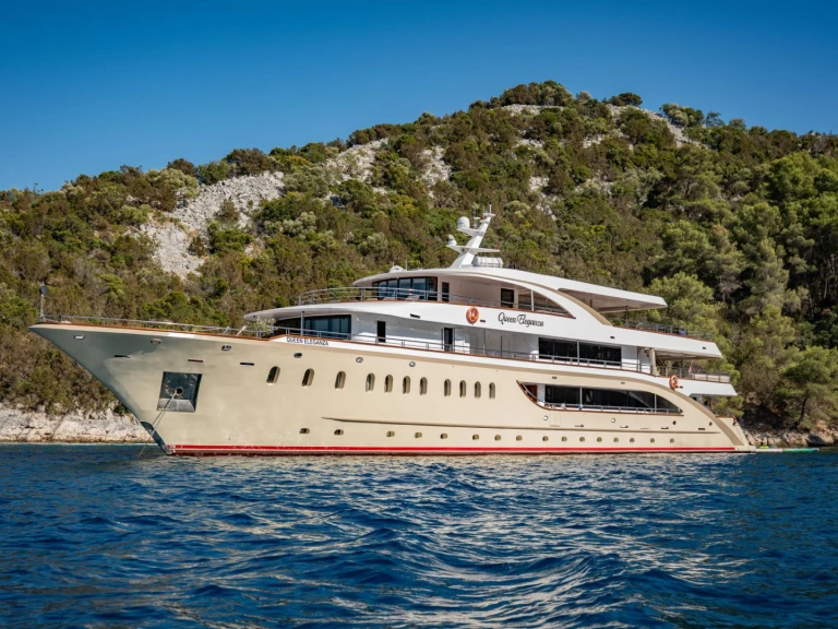 Wynajmij Custom Queen Eleganza w Chorwacja