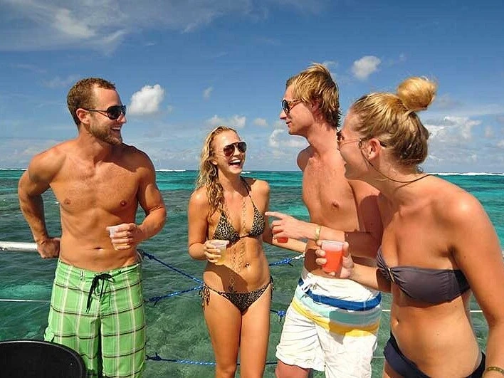 Wynajmij Katamaran z lub bez skippera Custom Made w Punta Cana