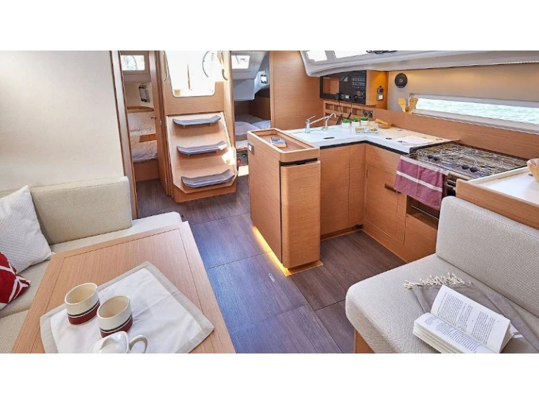 Wynajem łodzi Jeanneau Sun Odyssey 410 w Gouvia na SamBoat 