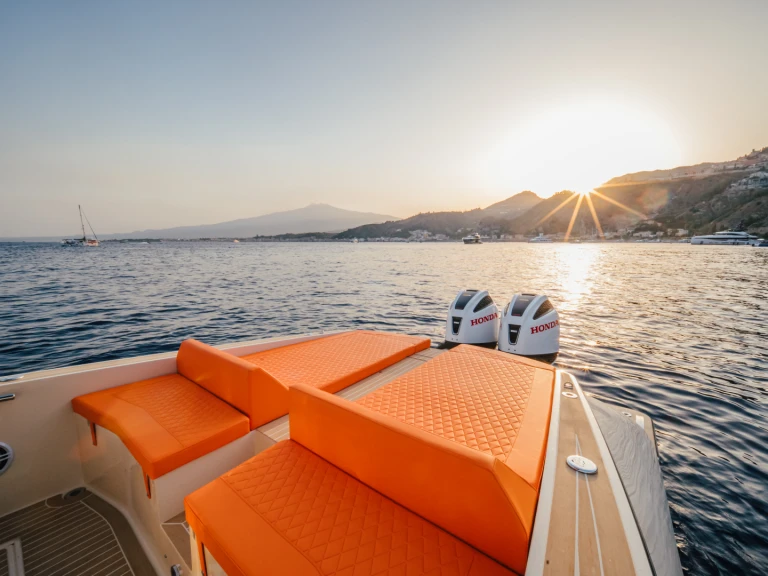 Wynajmij Motorówka z lub bez skippera LILIBAEUM YACHT w Taormina