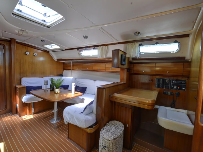 Bavaria Bavaria 41 Cruiser między profesjonalistami a osobami prywatnymi w Lavagna