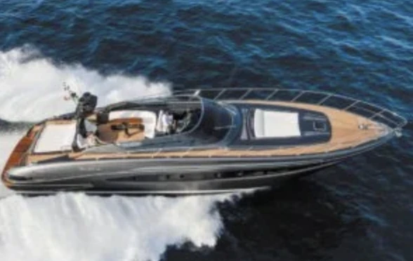 Wynajmij Régal Regal 27 Fasdeck w Saint-Tropez