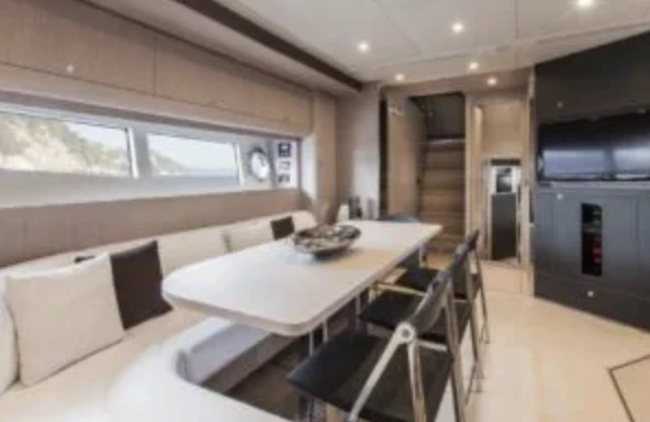 Wynajem Motorówka w Saint-Tropez - Régal Regal 27 Fasdeck