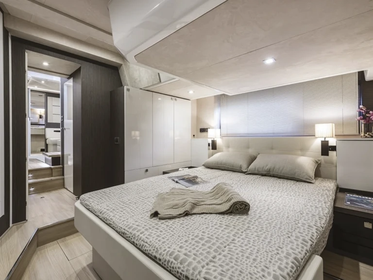 Wynajem łodzi Cranchi Cranchi 60 ST w Saint-Tropez na SamBoat 