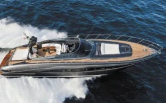 Wynajmij Riva Riva 68' w Saint-Tropez