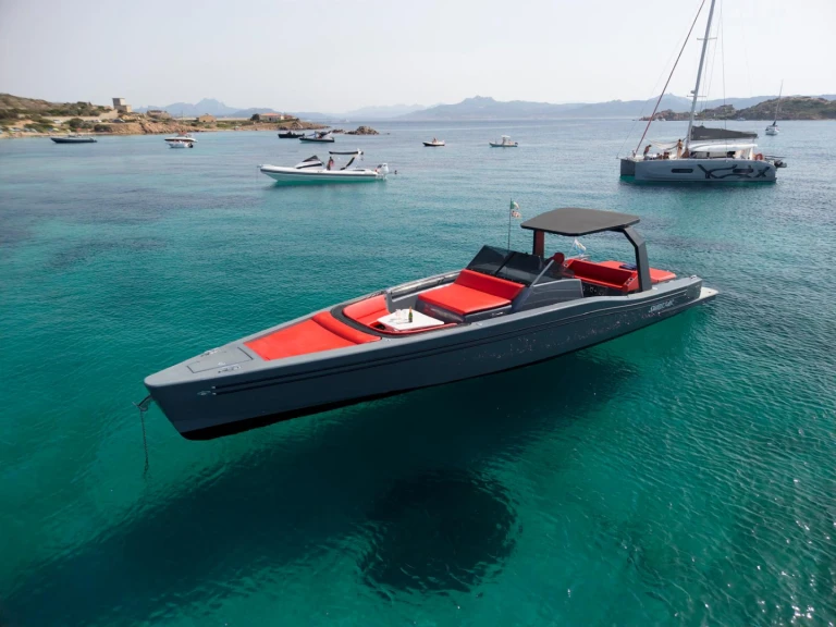 Wynajmij MAORI 50 luxury w Porto Cervo