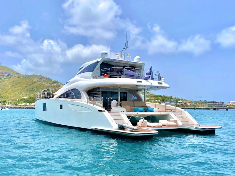 Sunreef CASA BLANCA między profesjonalistami a osobami prywatnymi w Saint Thomas Island
