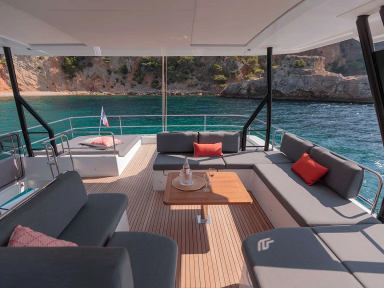 Wynajmij Fountaine Pajot NEHALENNIA w Saint Thomas Island