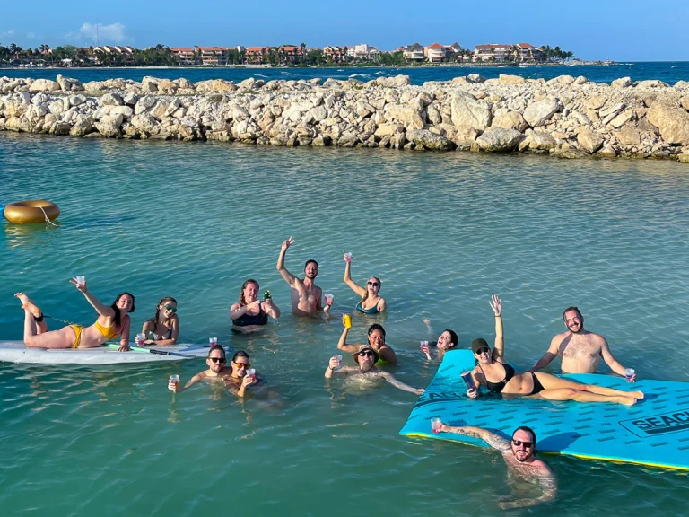 Wynajmij Luksusowy jacht z lub bez skippera Custom Made w Puerto Aventuras