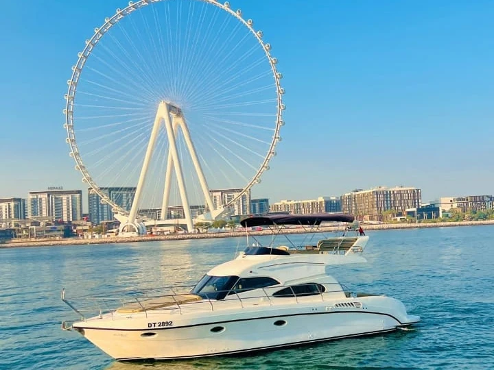 Wynajem łodzi Dubai Marina tanio AS 48
