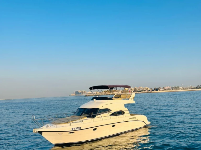 Wynajem Motorówka w Dubai Marina -  Al Shaali Marine AS 48