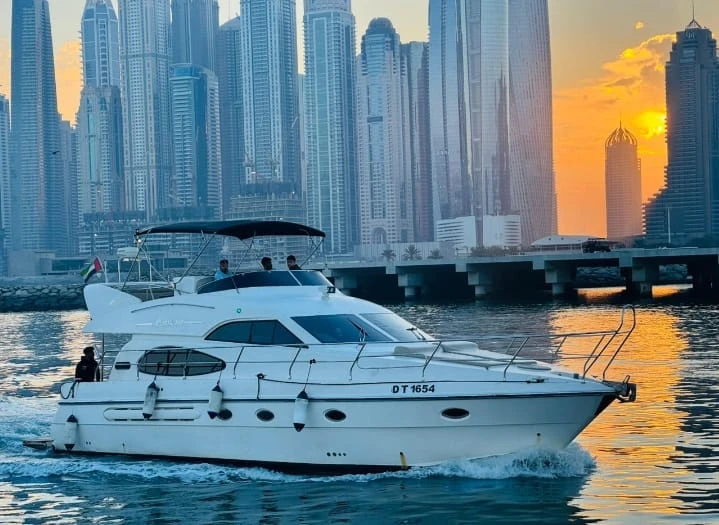 Wynajmij Al Shaali Marine AS 50 w Dubai Marina