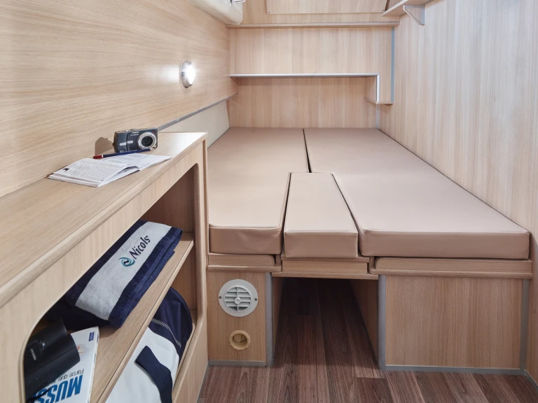 Wynajmij Nicols Yacht Nicols Estivale Sixto Prestige C w Bellegarde