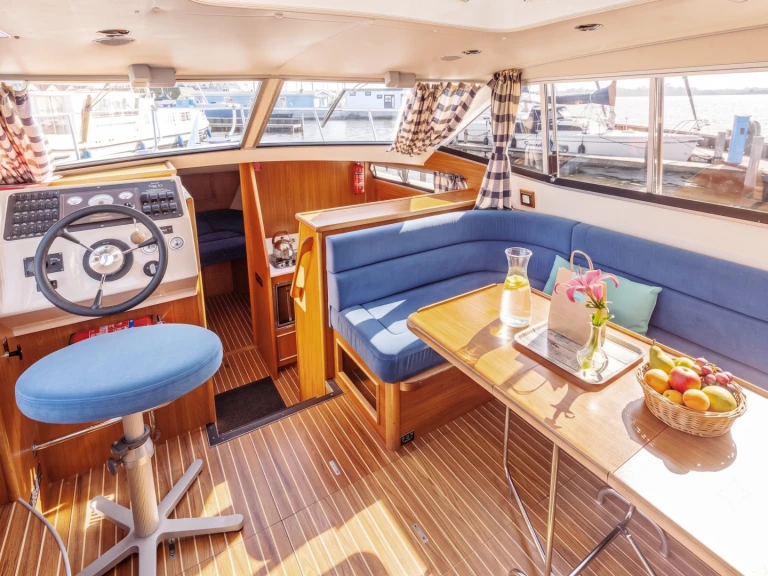 Wynajem łodzi Pénichette Europa E.500 w Nieuw-Loosdrecht na SamBoat 