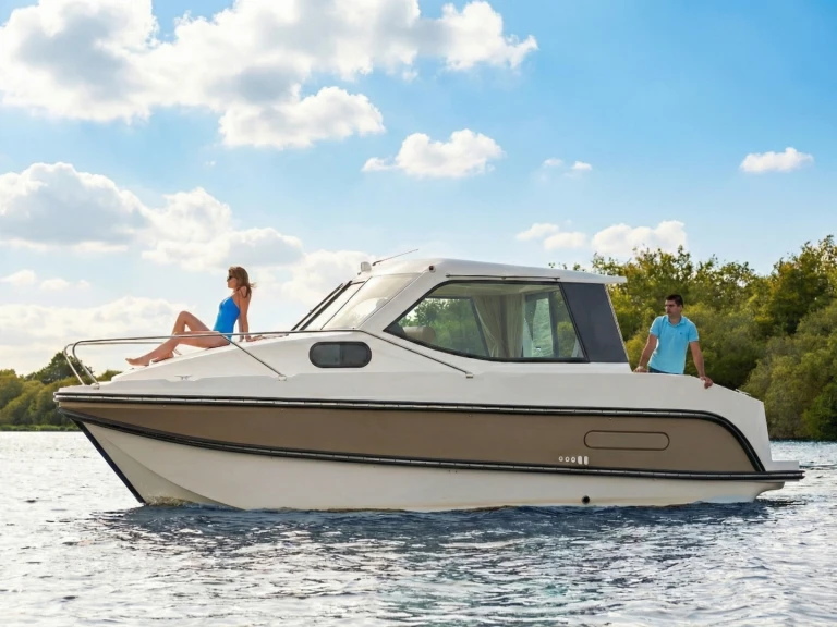 Wynajmij Motorówka z lub bez skippera Nicols Yacht w Bellegarde