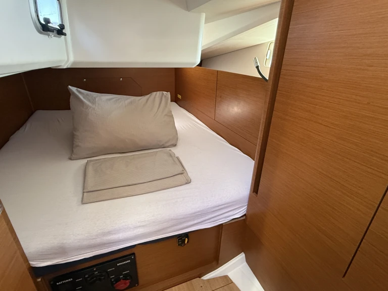 Wynajem łodzi Pula tanio Sun Odyssey 440