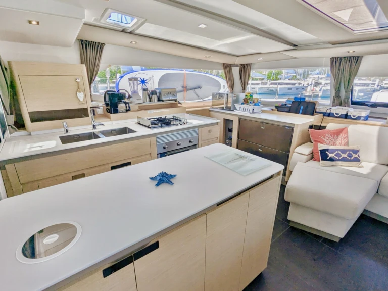 Wynajmij Luksusowy jacht z lub bez skippera Fountaine Pajot w Frenchman's Cay