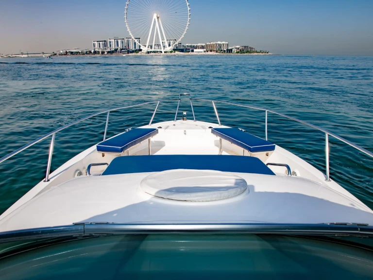 Wynajmij Motorówka z lub bez skippera Custom Made w Dubai Marina