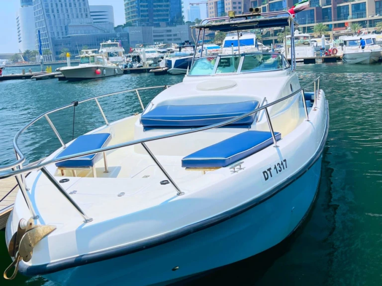 Motorówka do wynajmu w Dubai Marina w najlepszej cenie