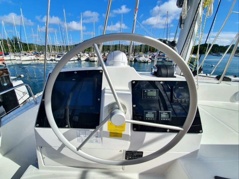 Wynajem łodzi BALI 4.6 5 CABINES NUM 5 BALI 4.6 5 CABINES NUM 5 w Le Marin na SamBoat 