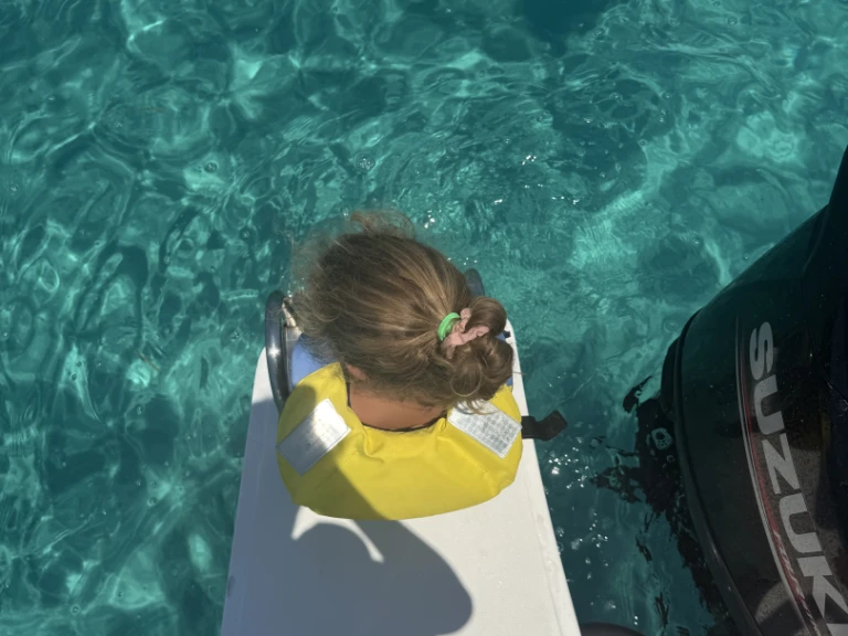 Motorówka do wynajmu w Club Nautico S'Estanyol w najlepszej cenie