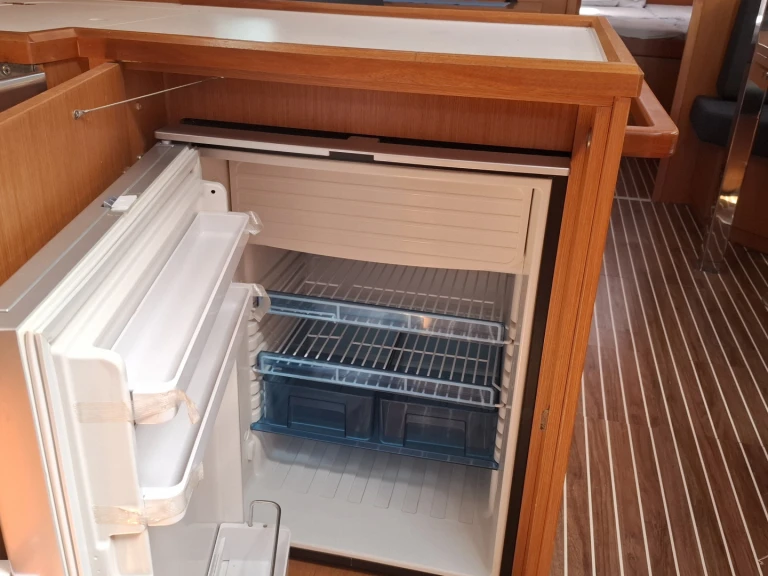 Wynajmij Bavaria Bavaria C42 w Lefkáda