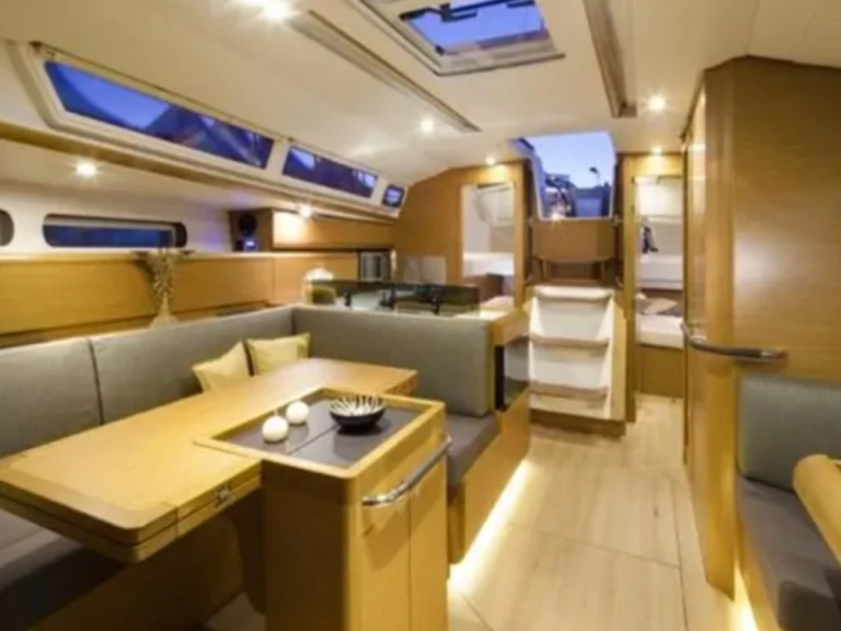 Wynajmij Jeanneau Sun Odyssey 409 w Oban