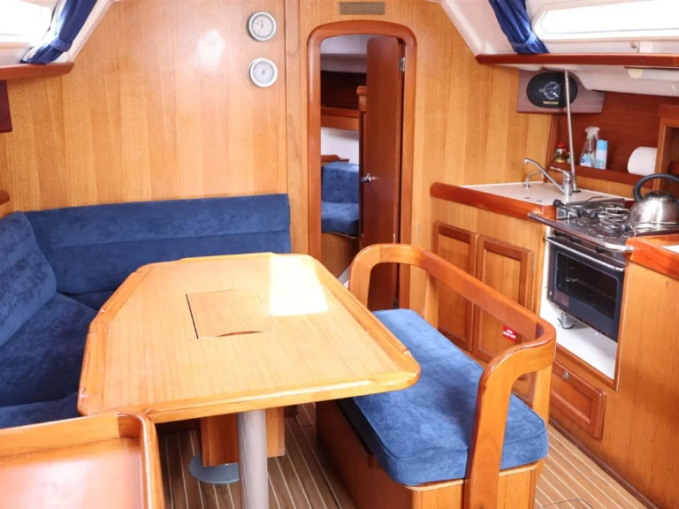 Wynajmij Dufour Dufour 36 Classic w Oban