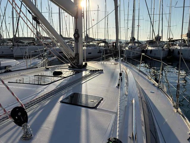 Wynajmij Bavaria Bavaria Voyager 45 w Biograd na Moru