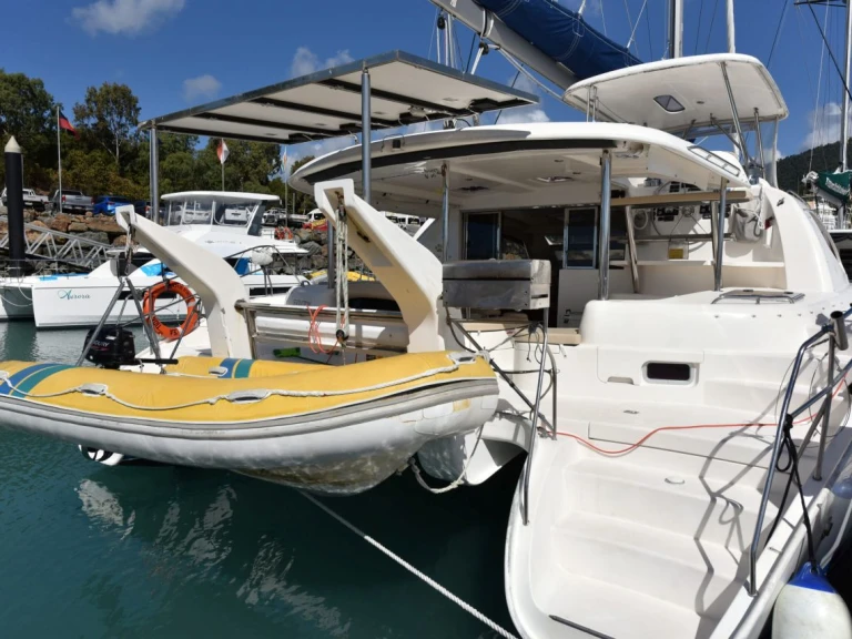 Wynajem Katamaran Leopard Catamarans / Robertson & Caine z patentem 