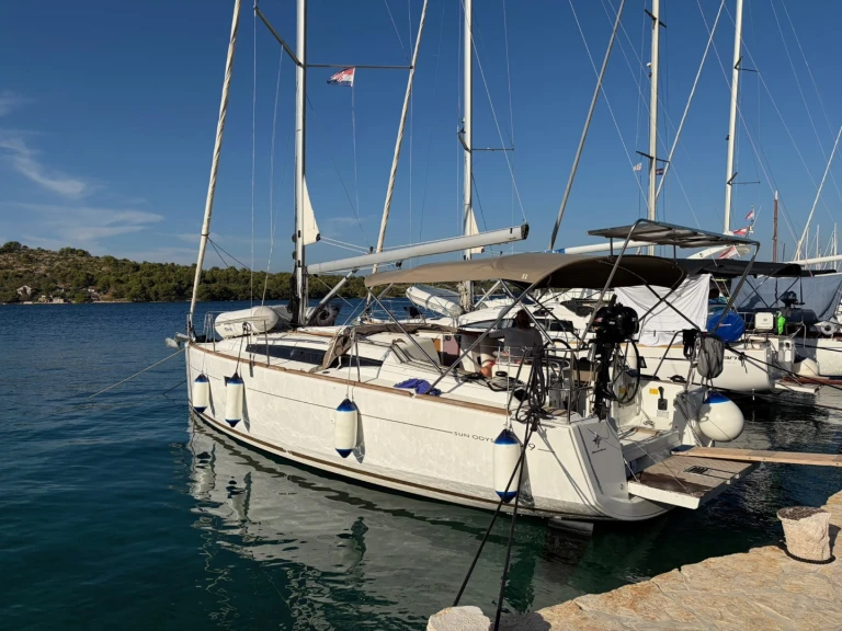 Wynajem Żaglowiec w Split - Jeanneau Sun Odyssey 349