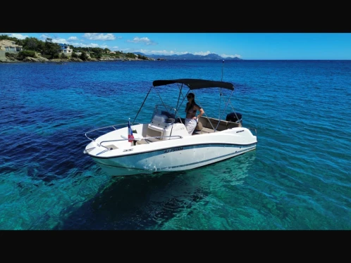 Wynajmij Motorówka z lub bez skippera Quicksilver w Saint-Aygulf
