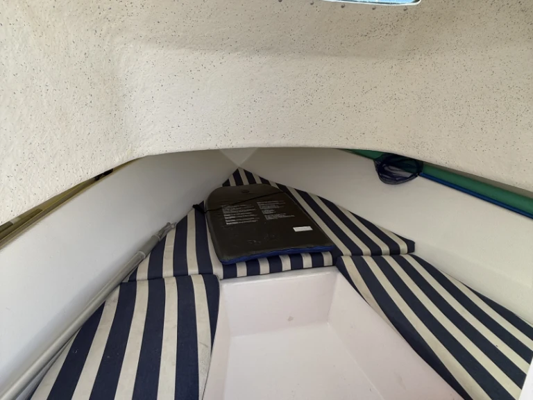 B2 Marine Cap Ferret 550 między profesjonalistami a osobami prywatnymi w Francja