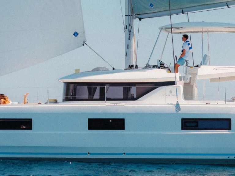 Wynajem łodzi Lagoon Lagoon 46 Iconic 4 + 2 cab. w Eden Island na SamBoat 