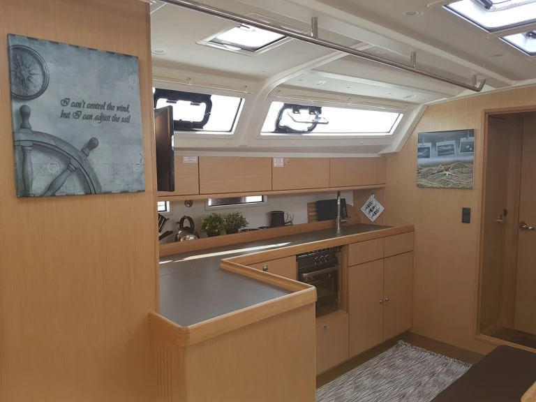 Bavaria Cruiser 46 między profesjonalistami a osobami prywatnymi w Ligia