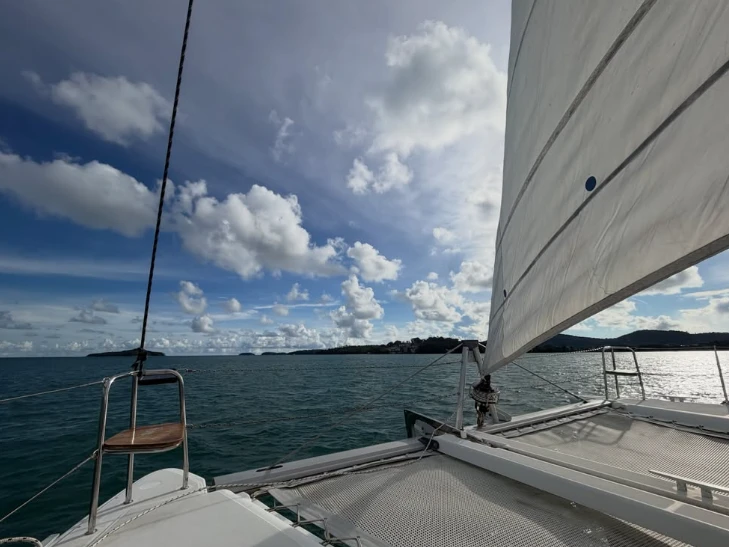 Wynajem Katamaran w Amphoe Mueang Phuket - Lagoon Lagoon 400 S2