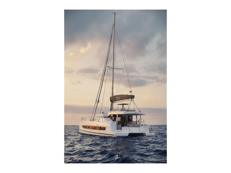 Wynajem łodzi Ribishi tanio Bali 4.0 Catspace