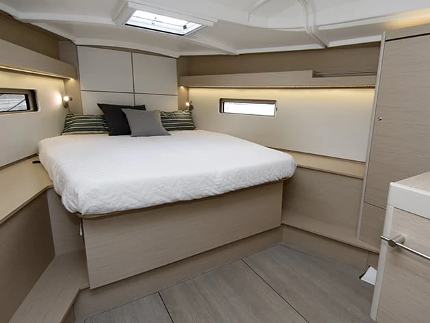 Wynajem w Bas du Fort- Bénéteau Oceanis 40.1 - Beneteau - First Line na SamBoat
