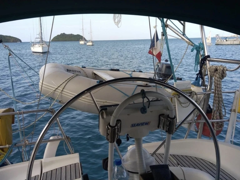 Wynajmij Jeanneau Sun Odyssey 42.2 w Le Marin