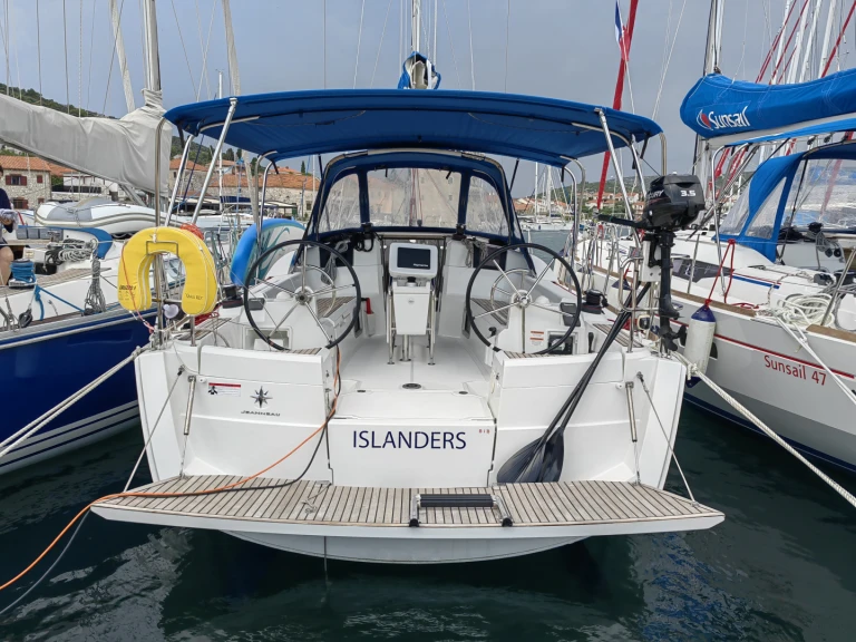Wynajem łodzi Jeanneau Sun Odyssey 389 w Punat na SamBoat 