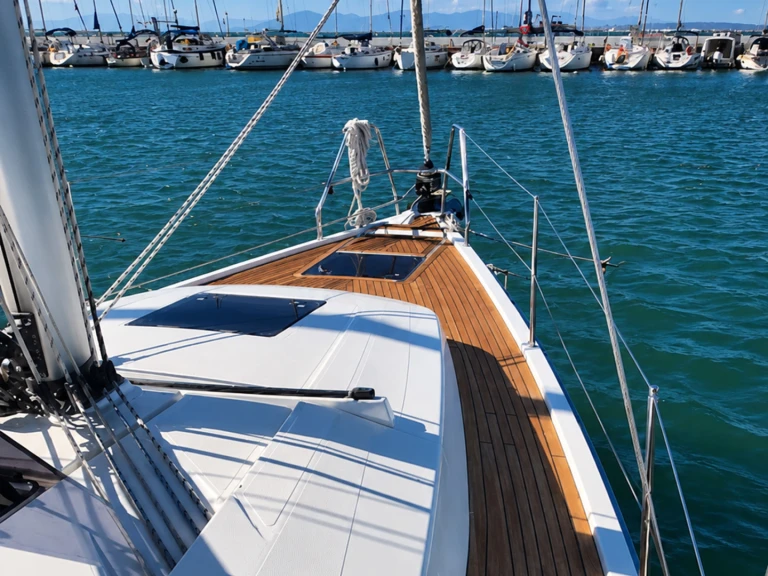 Wynajem Żaglowiec w Lavrio - Hanse Hanse 385