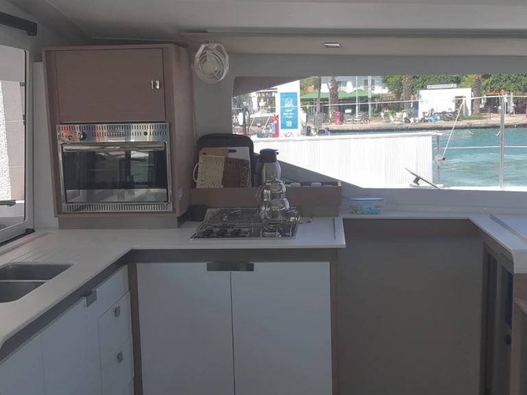 Wynajmij Fountaine Pajot Isla 40 w Goecek